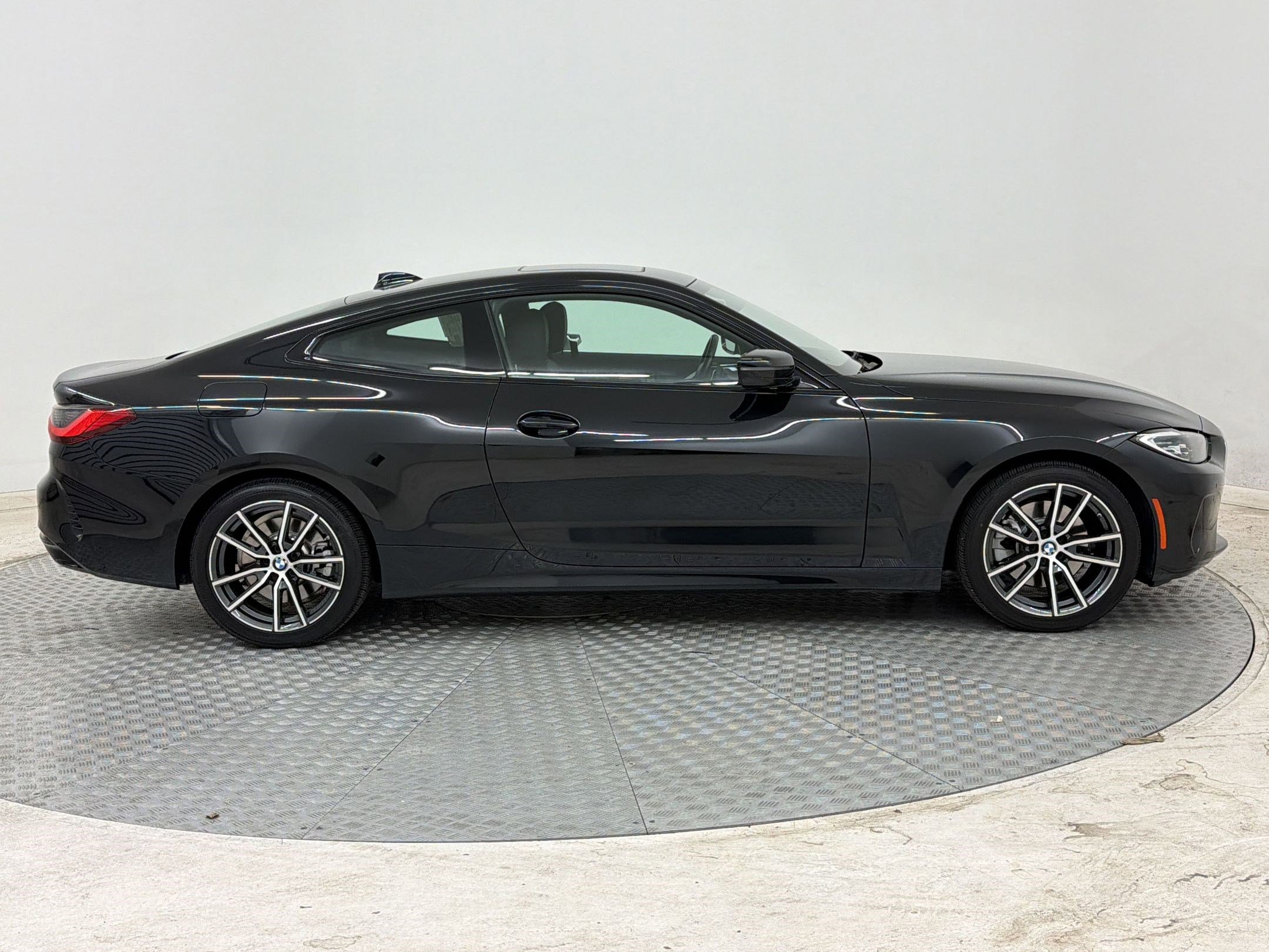 Used 2021 BMW 430i xDrive Coupe w/ Premium Package AWD/4WD image 8