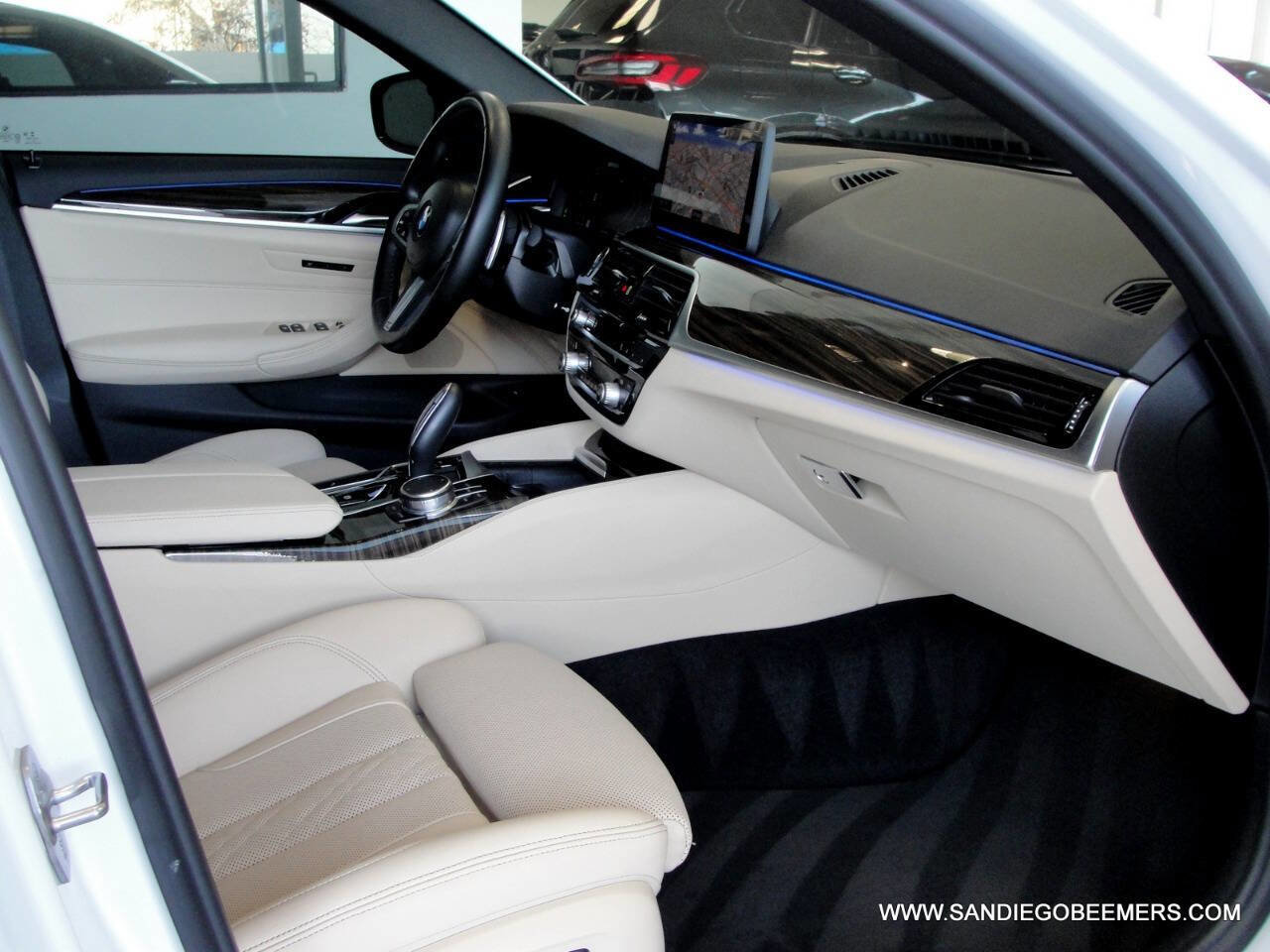 Used 2022 BMW 540i w/ M Sport Package image 41