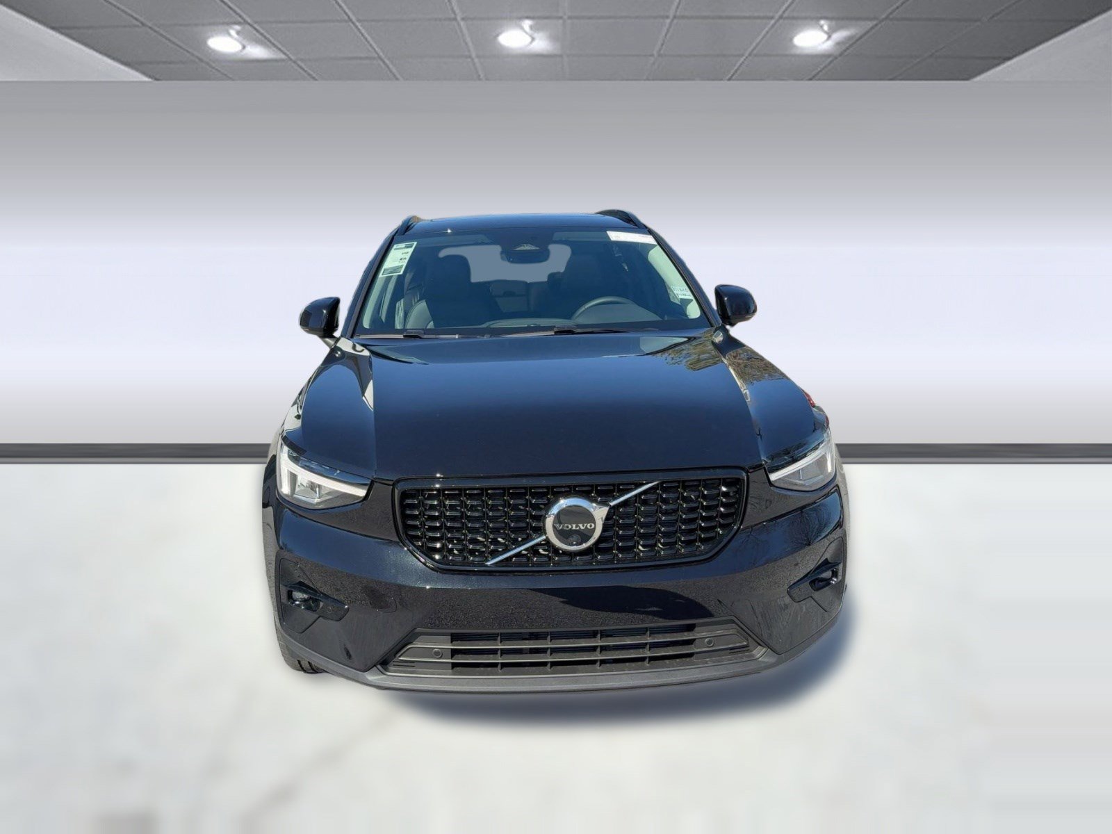 New 2026 Volvo XC40 B5 Plus w/ Climate Package AWD/4WD image 6