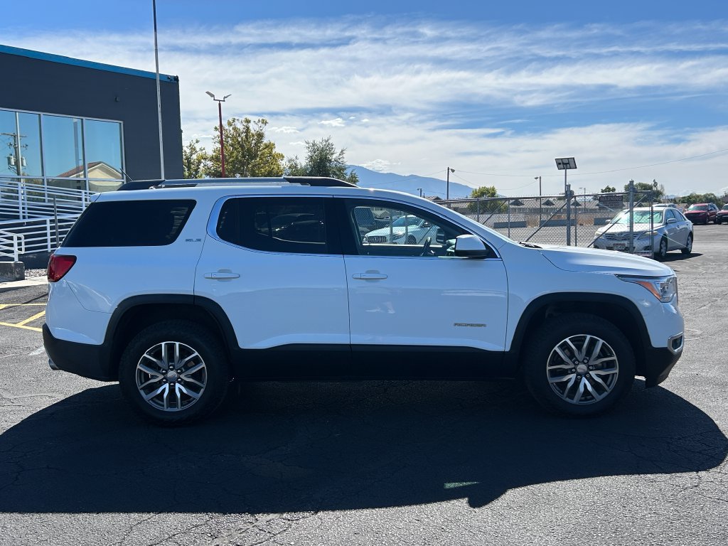 Used 2019 GMC Acadia SLE w/ Driver Alert Package I FWD image 2