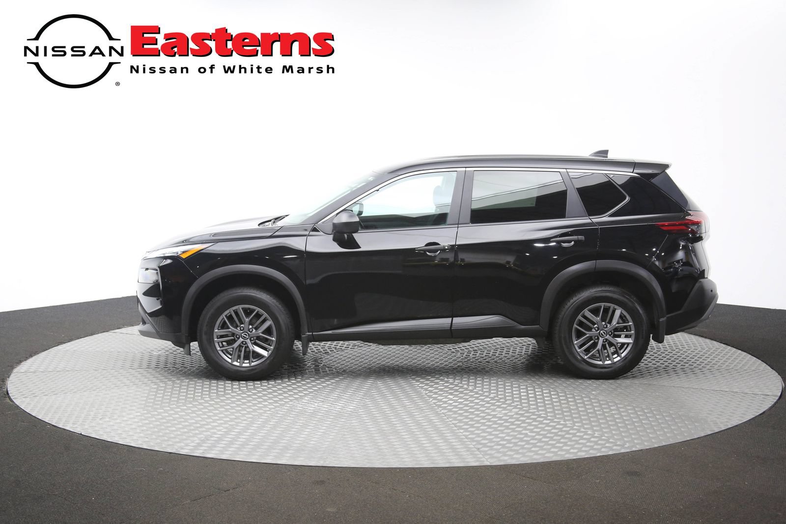 Used 2023 Nissan Rogue S AWD/4WD image 57