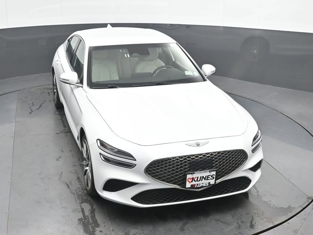 Used 2024 Genesis G70 2.5T image 39