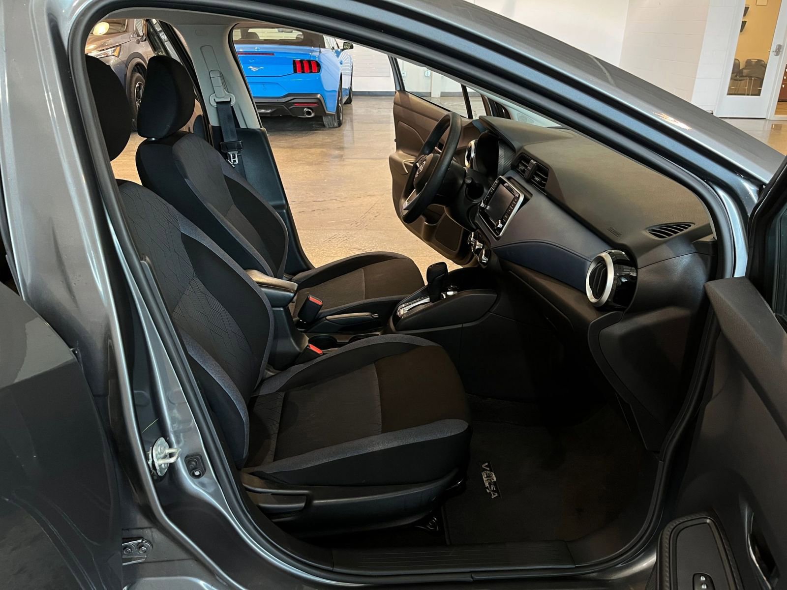 Used 2025 Nissan Versa SV image 35