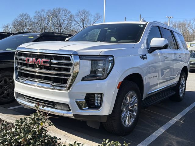 Used 2022 GMC Yukon SLT w/ SLT Premium Package image 2