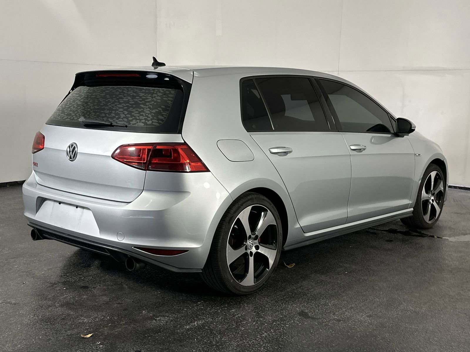 Used 2017 Volkswagen GTI S image 8