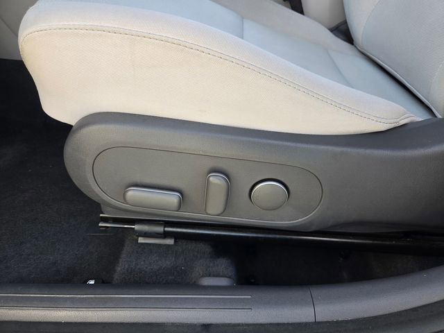 Used 2024 Hyundai Kona SEL FWD image 16