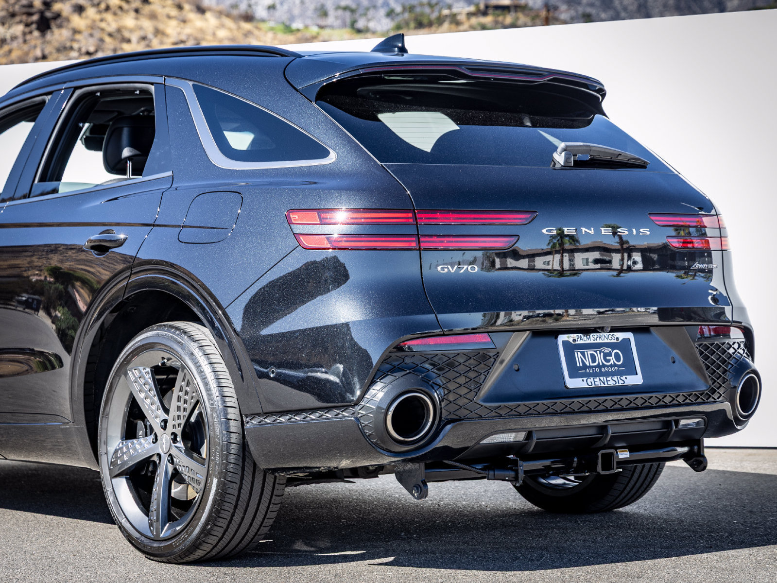Used 2023 Genesis GV70 3.5T Sport w/ Sport Prestige Package AWD/4WD image 10