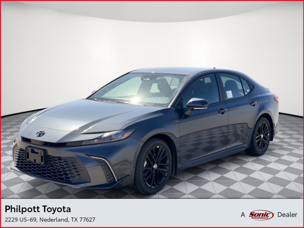 Used 2026 Toyota Camry SE w/ Convenience Package