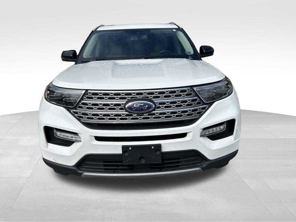 Used 2021 Ford Explorer Limited w/ Equipment Group 301A AWD/4WD image 8