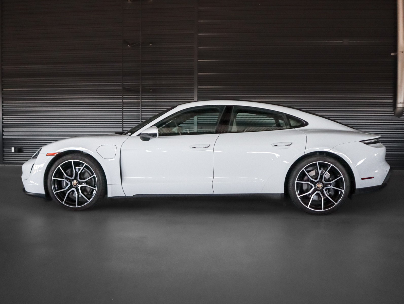 Certified 2023 Porsche Taycan RWD image 2