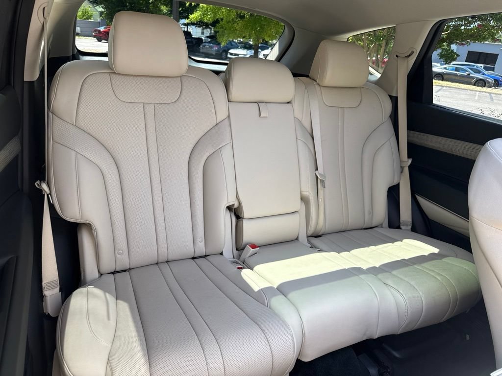 Certified 2025 Genesis GV80 2.5T Advanced AWD/4WD image 35