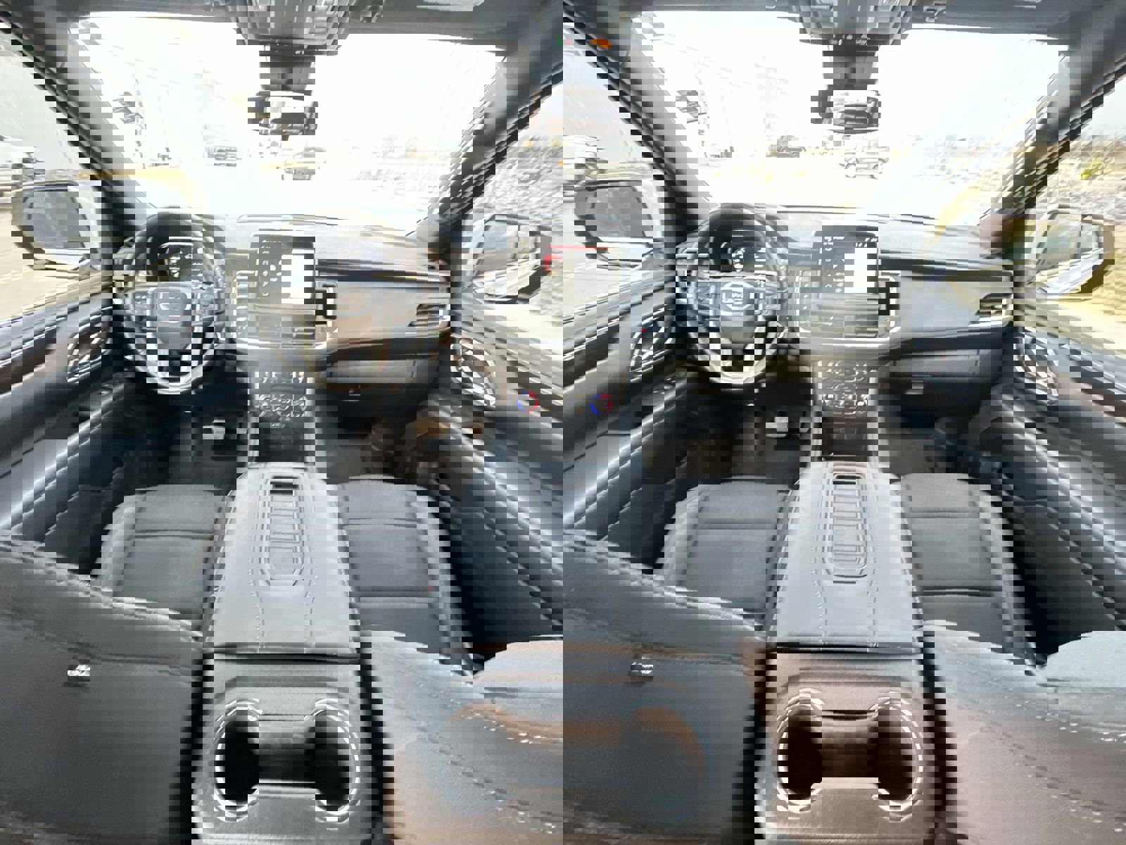 Used 2024 GMC Yukon XL SLE w/ Gmc Pro Safety Plus Package image 20