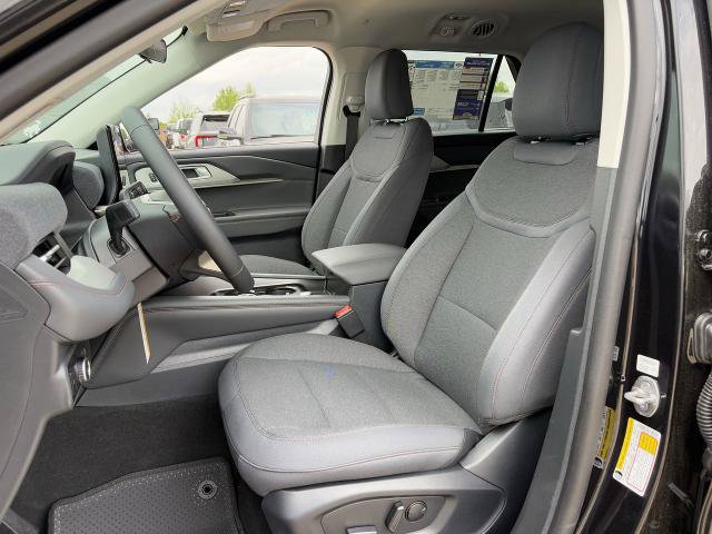New 2026 Ford Explorer Active RWD image 52