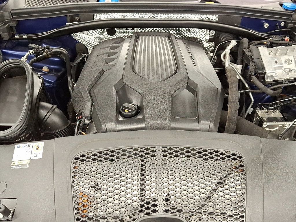 Used 2023 Porsche Macan image 28