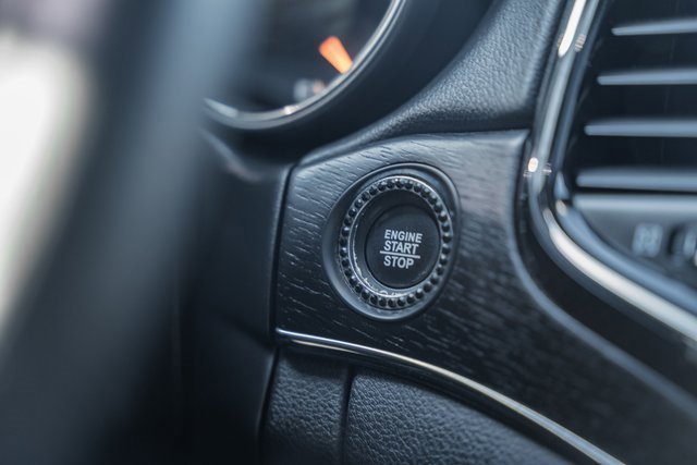 Used 2020 Jeep Grand Cherokee High Altitude image 17