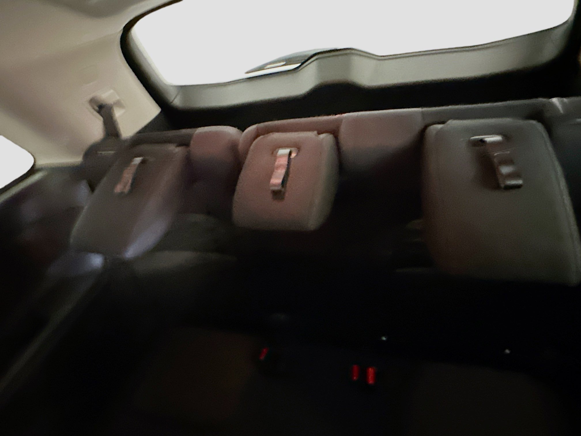 Used 2024 Nissan Pathfinder SV image 29