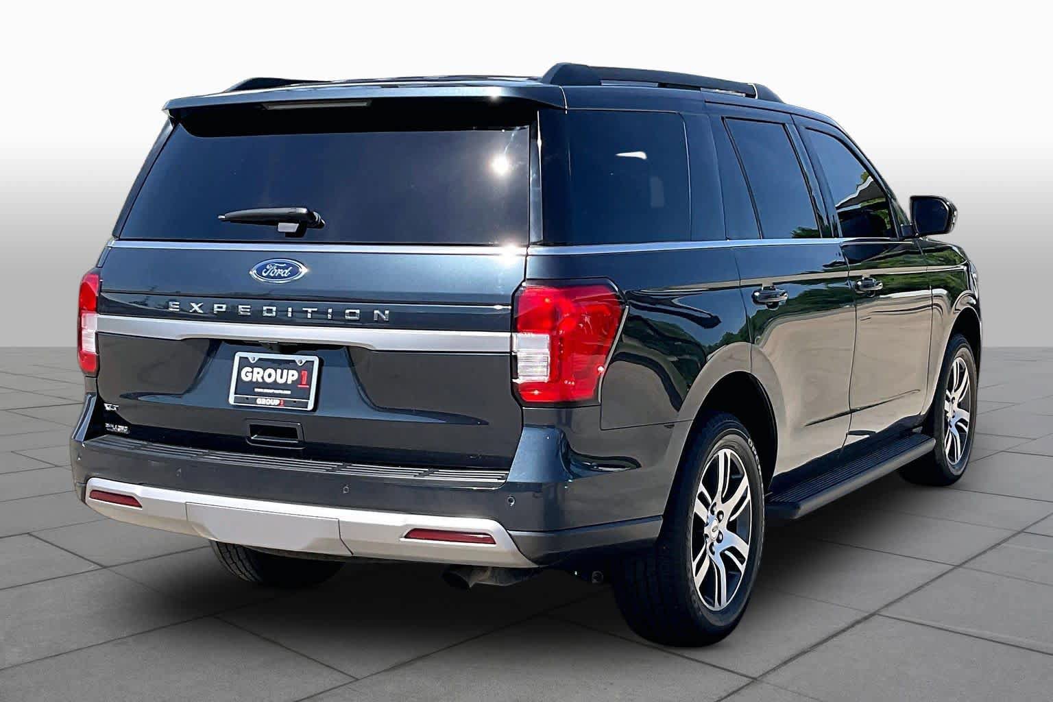 Used 2024 Ford Expedition XLT AWD/4WD image 13