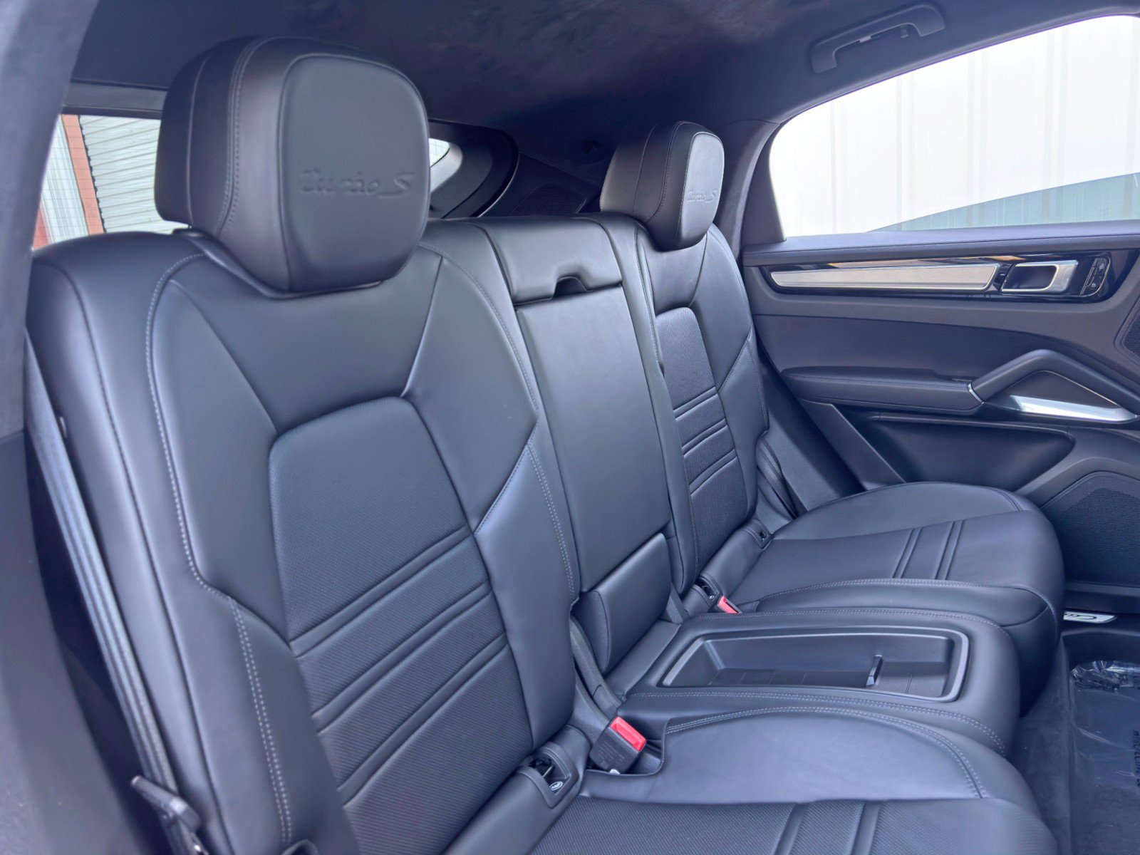 Used 2021 Porsche Cayenne Turbo S image 42