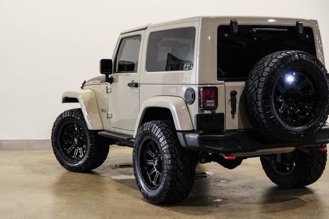 Used 2017 Jeep Wrangler Rubicon AWD/4WD image 38