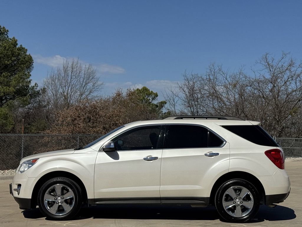 Used 2015 Chevrolet Equinox LT w/ Chrome Appearance Package image 3