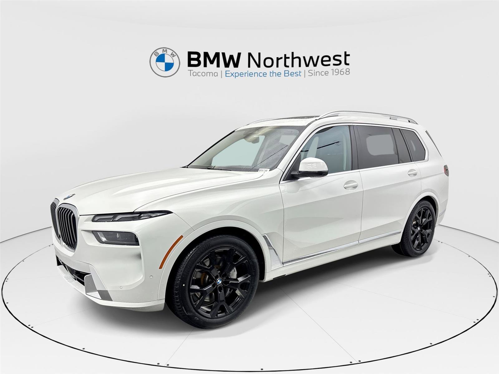 Used 2024 BMW X7 xDrive40i w/ Premium Package AWD/4WD image 1