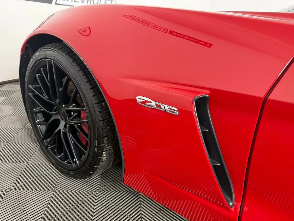 Used 2008 Chevrolet Corvette Z06 w/ Preferred Equipment Group image 12