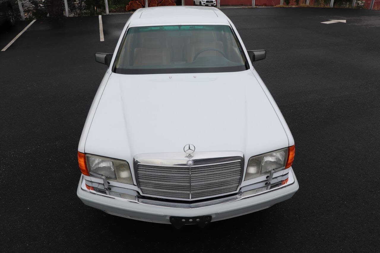 Used 1989 Mercedes-Benz 300 SE image 2