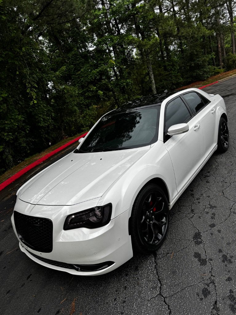 Used 2015 Chrysler 300 S w/ 300S Premium Group RWD image 6