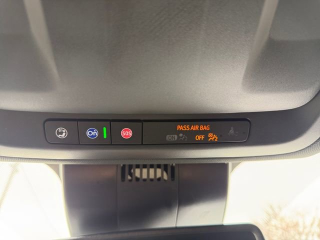 Used 2025 Chevrolet Suburban Z71 AWD/4WD image 28