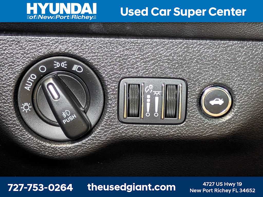 Used 2020 Dodge Challenger GT RWD image 28
