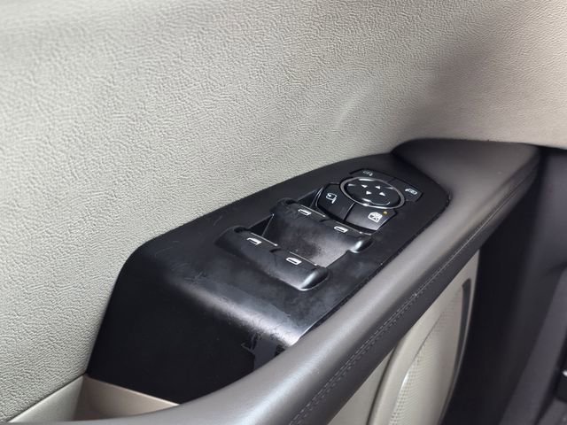 Used 2019 Lincoln Nautilus FWD image 16