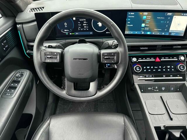 Used 2024 Hyundai Santa Fe Calligraphy image 17