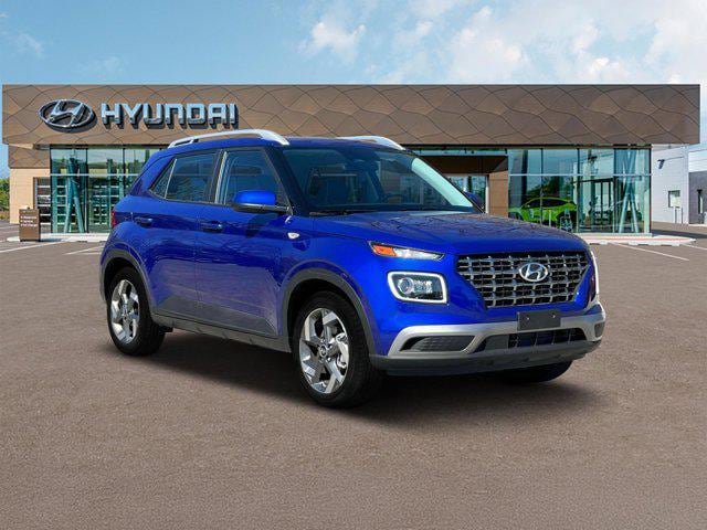 New 2025 Hyundai Venue Limited FWD image 11