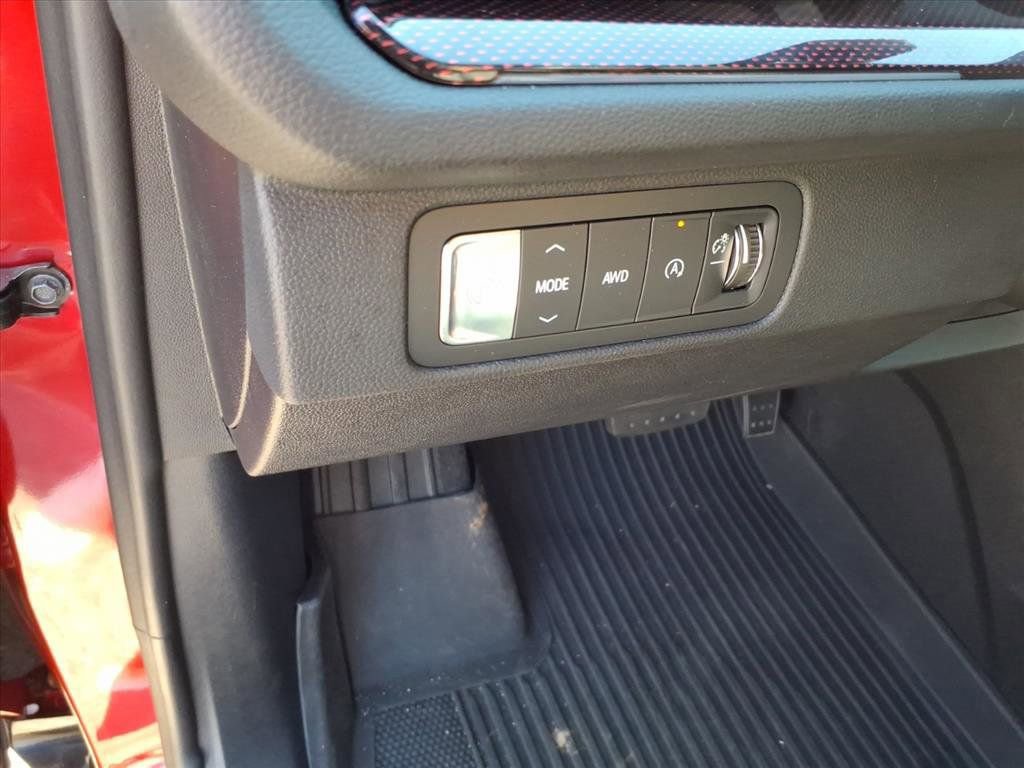 Certified 2024 Chevrolet Traverse RS w/ LPO, Floor Liner Package image 24