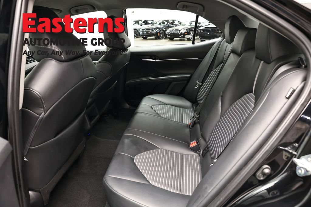 Used 2024 Toyota Camry SE w/ Cold Weather Package FWD image 22