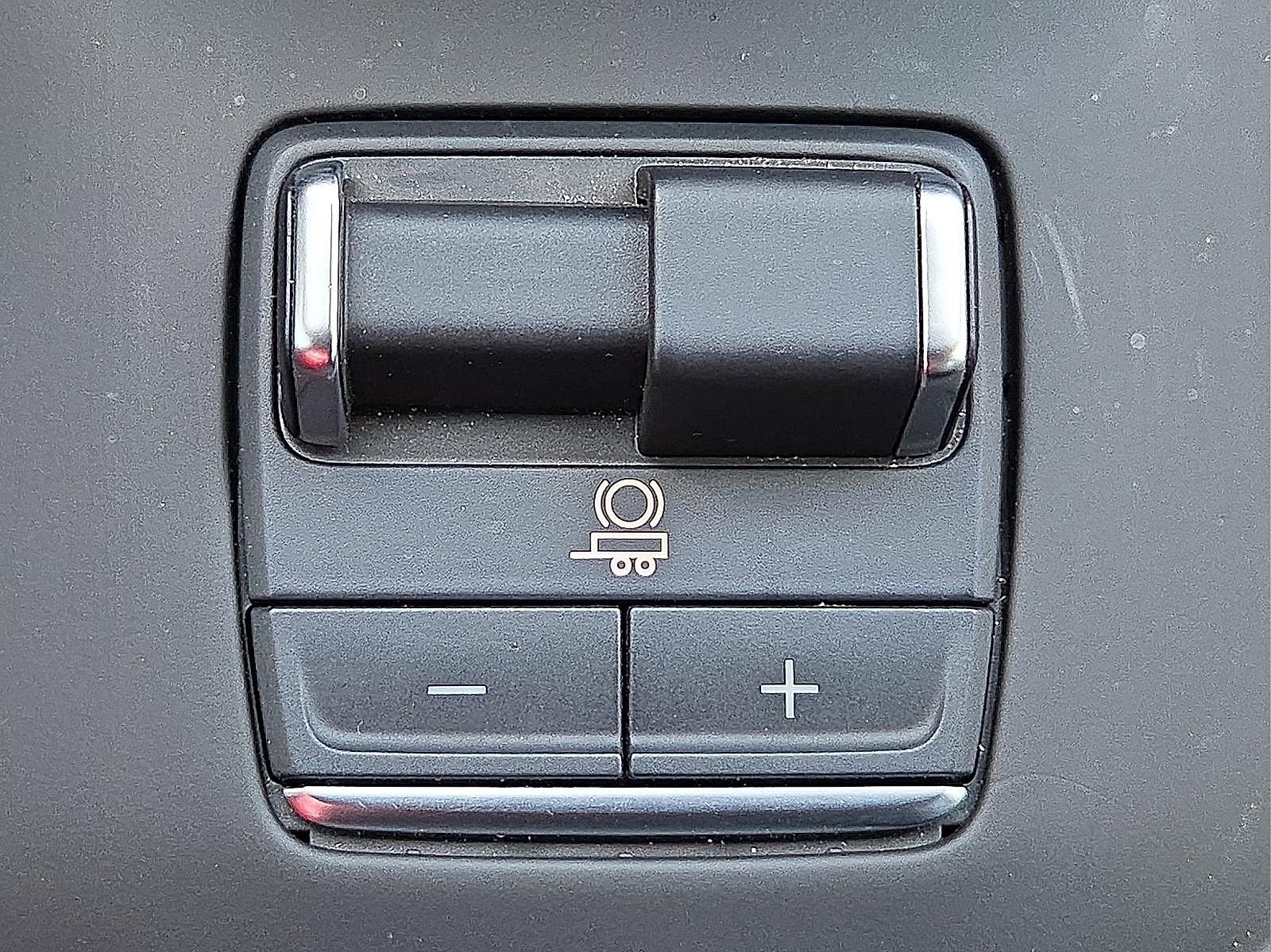 Used 2025 GMC Sierra 1500 AT4X image 17