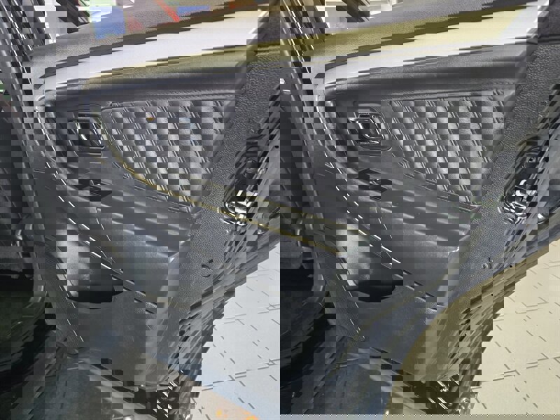 Used 2013 Ford Taurus SEL image 15