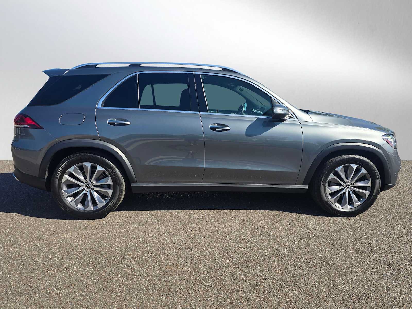 Used 2023 Mercedes-Benz GLE 350 4MATIC image 2