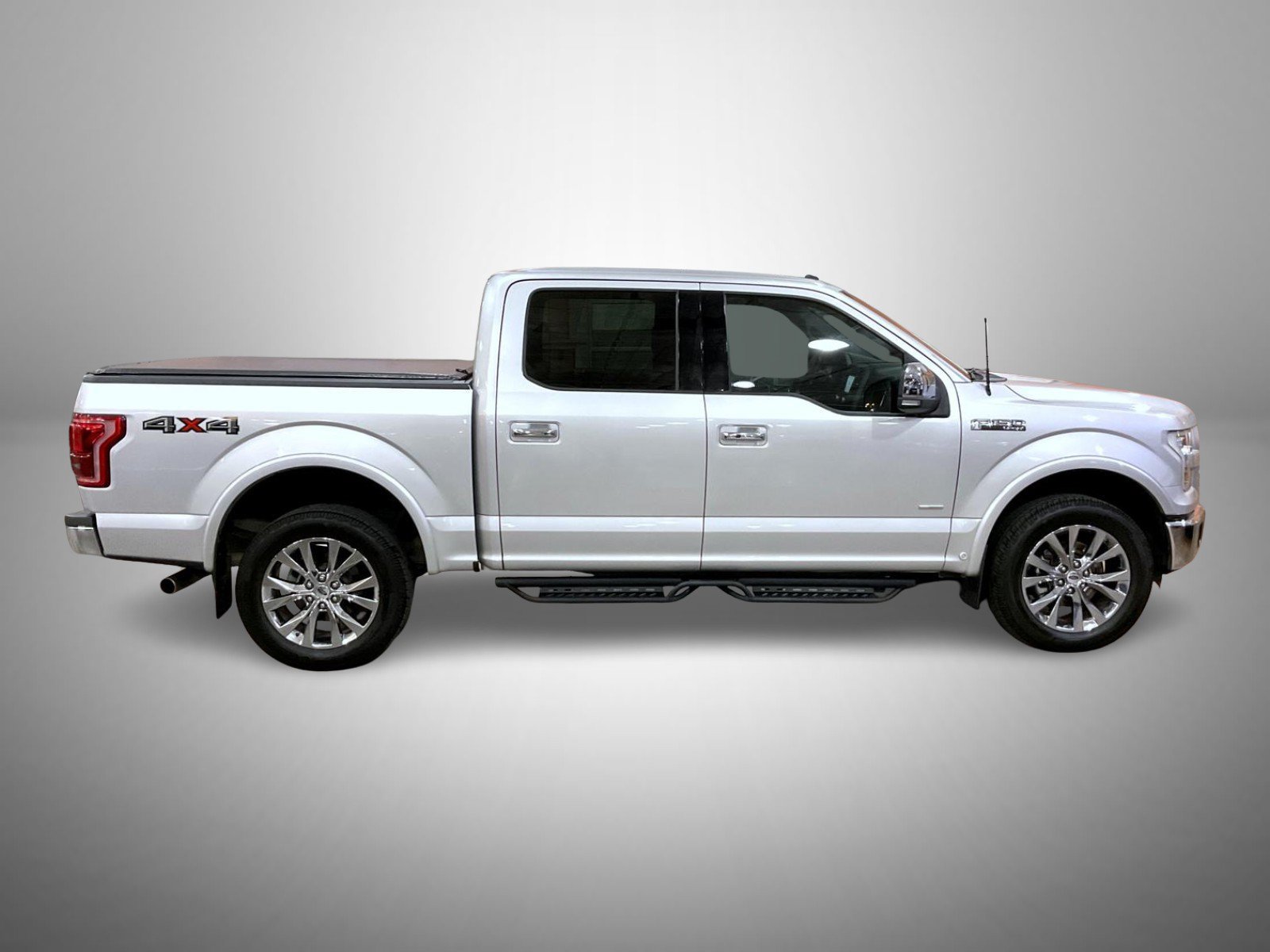 Used 2016 Ford F150 Lariat w/ Equipment Group 502A Luxury AWD/4WD image 4