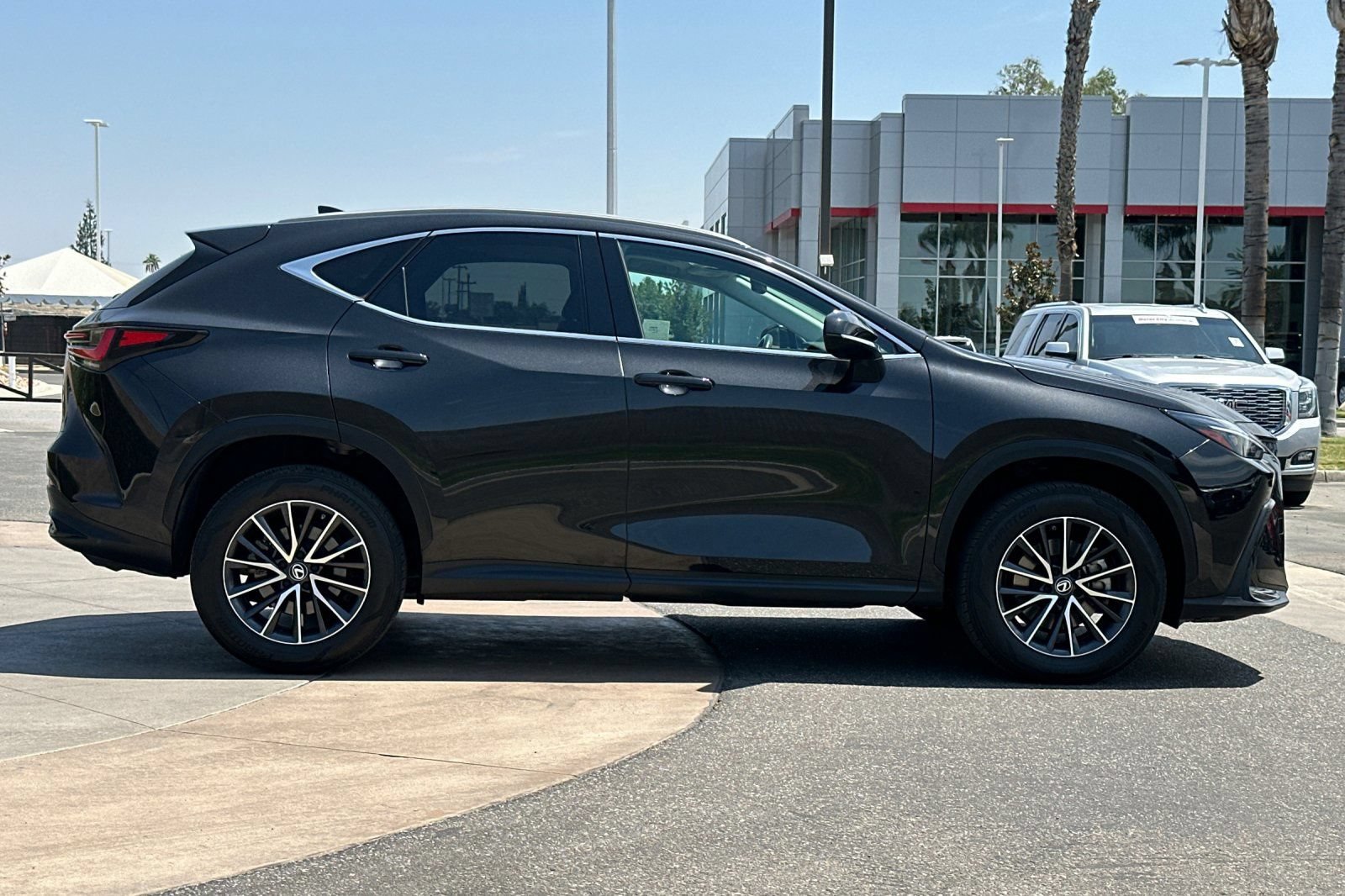 Used 2024 Lexus NX 250 AWD w/ Cold Area Package image 3