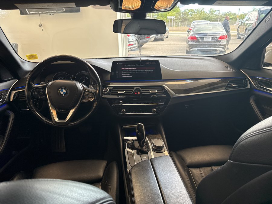 Used 2019 BMW 530e xDrive w/ Convenience Package AWD/4WD image 8