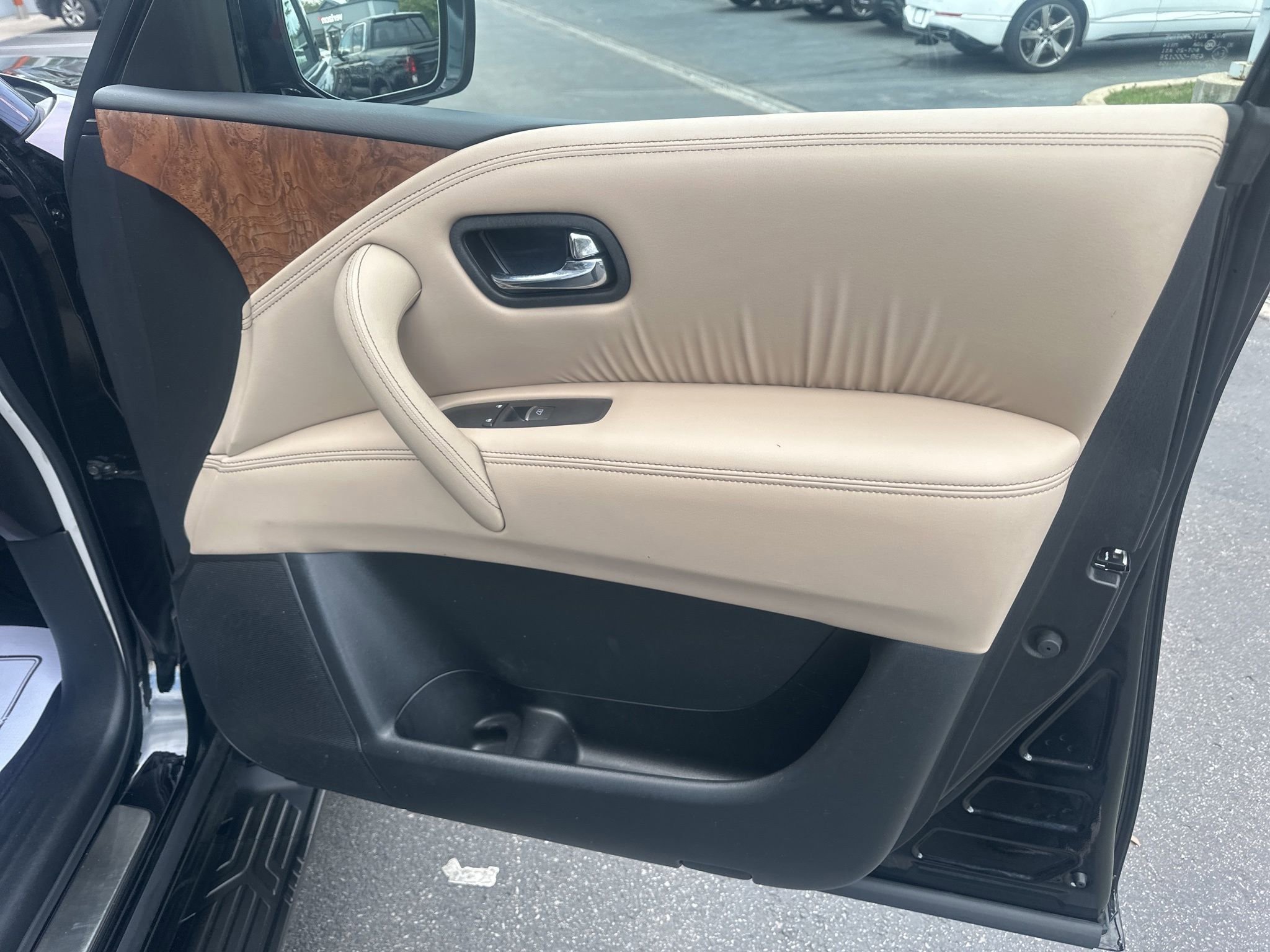 Used 2024 Nissan Armada SL w/ Cargo Package image 11