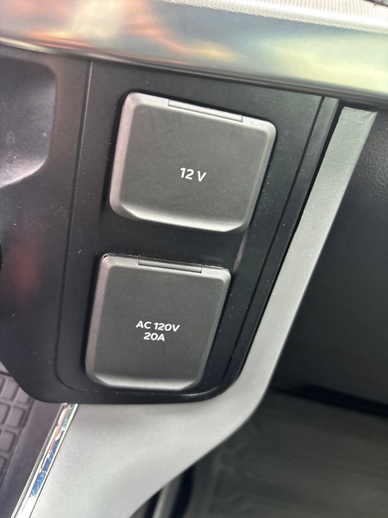 Used 2024 Ford F150 Lariat w/ Equipment Group 502A High AWD/4WD image 22