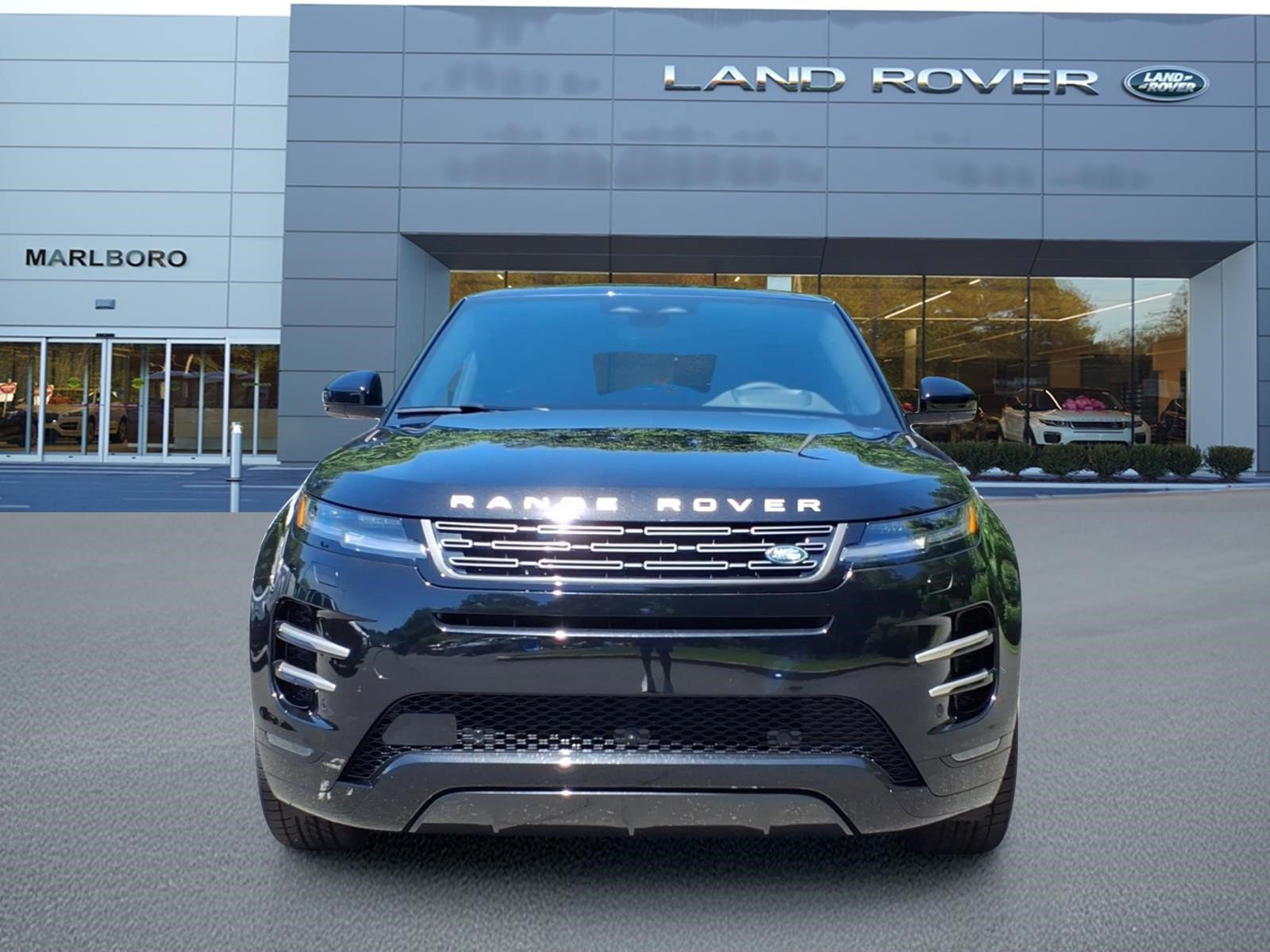 New 2026 Land Rover Range Rover Evoque Hoxton AWD/4WD image 8