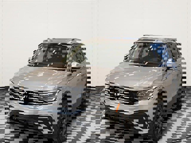 Used 2022 Volkswagen Tiguan SE image 5