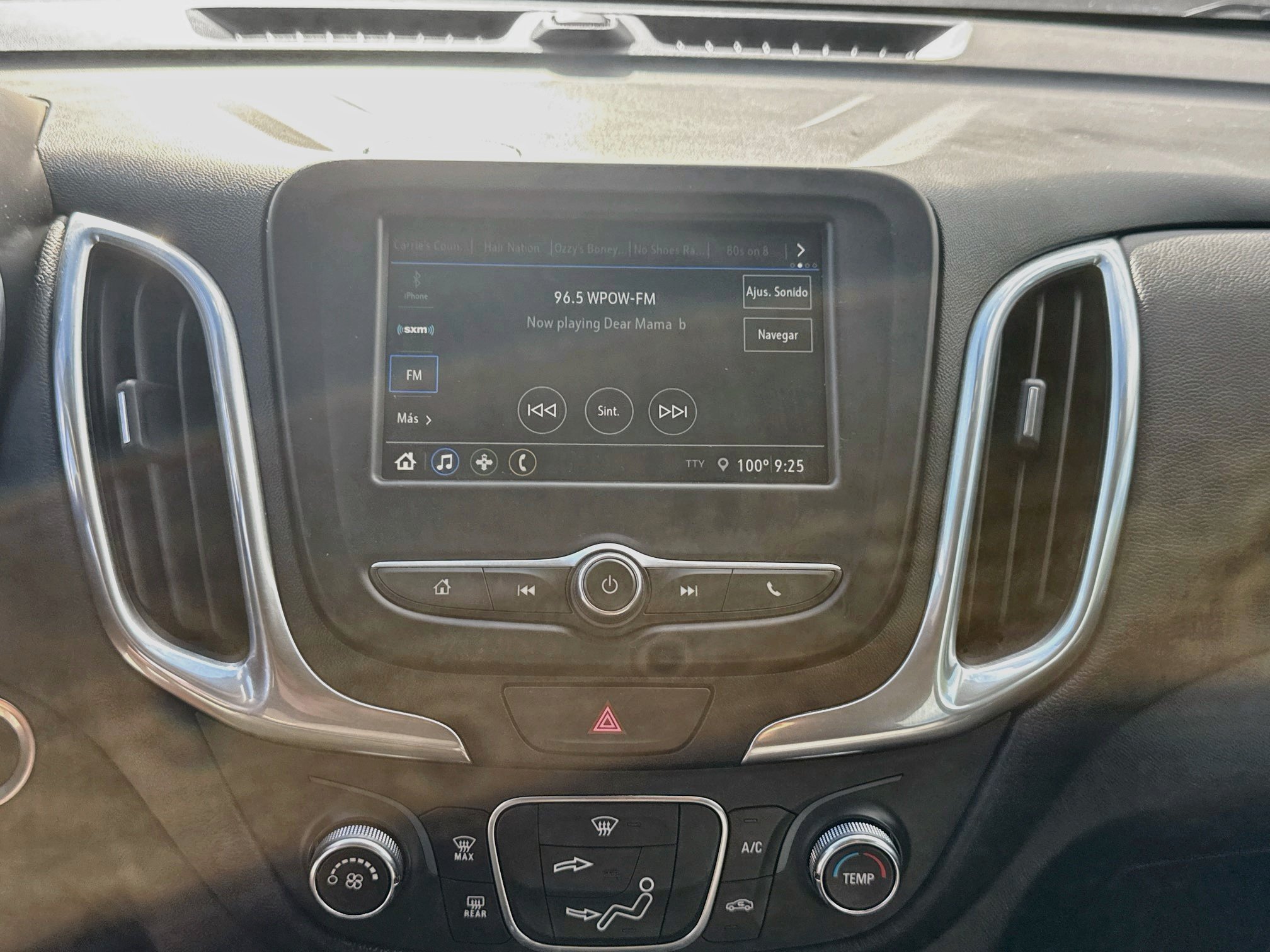Used 2019 Chevrolet Equinox LT FWD image 10