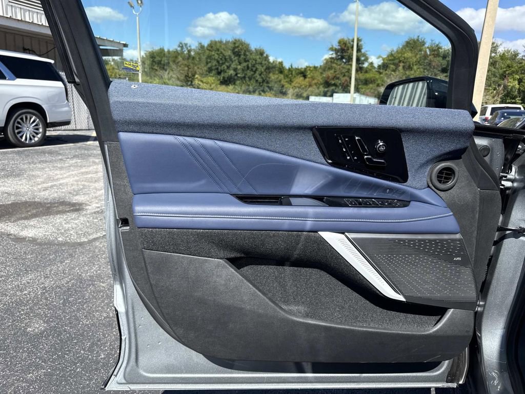 New 2026 Cadillac Optiq Sport 2 image 18