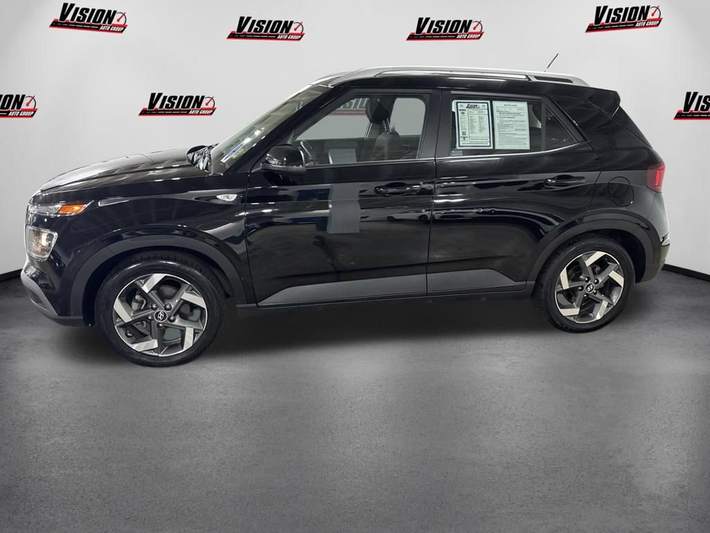 Used 2023 Hyundai Venue SEL w/ Cargo Package FWD image 8