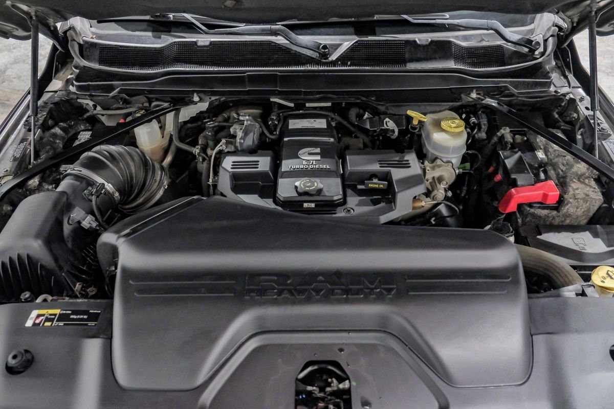 Used 2020 RAM 3500 Laramie w/ Night Edition image 59