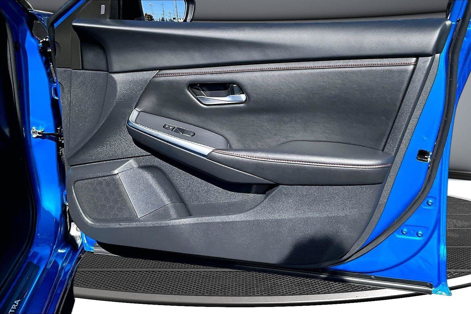 Used 2025 Nissan Sentra SR w/ Midnight Edition FWD image 28